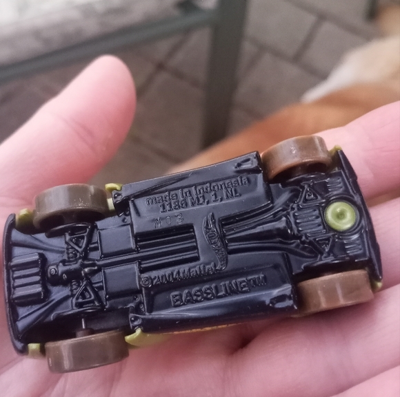 Hot Wheels Die Cast 5 Car Bundle - Picture 6 of 6